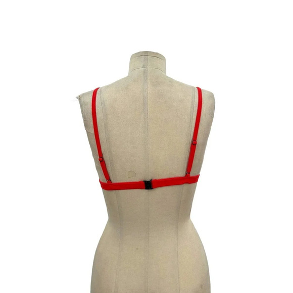 Triangl Red Triangle Cup Neoprene Eyelet Crochet Bikini Top Size Medium - Picture 4 of 7